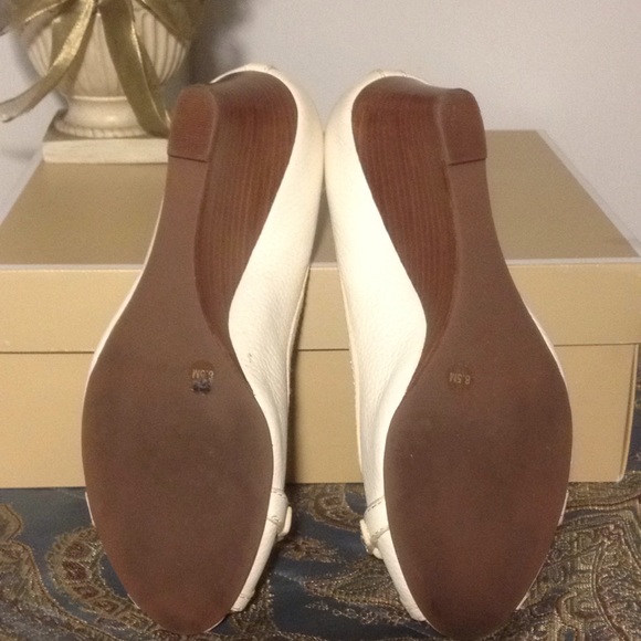 💜SOLD💜TORY BURCH LETICIA PEEP TOE WEDGE - Picture 4 of 7